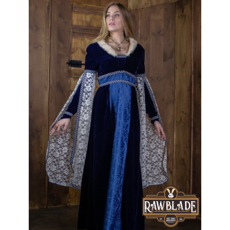 Aura, Lordly dress Aura, Lordly dress